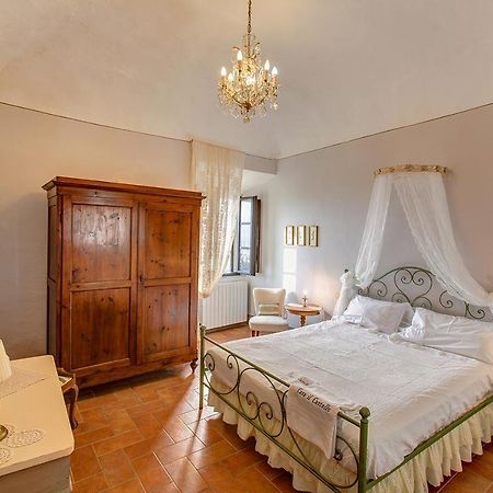 La Rocca Aparthotel Gambassi Terme Esterno foto